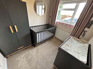 Bedroom- click for photo gallery